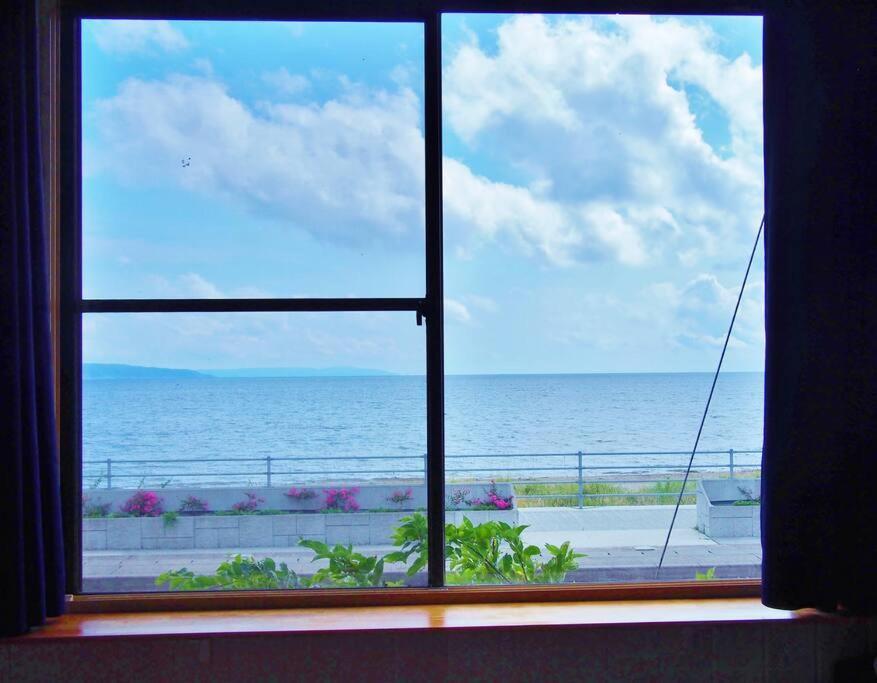 佐渡 ビーチまで0分 1客のみ オーシャンビュー Beach Side House ウッドデッキ Sado Exterior photo